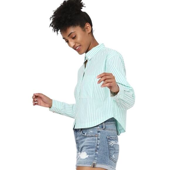 American Eagle Cropped Button Up Shirt Women M Striped Green Flip Cuff Oversized - Picture 5 of 16